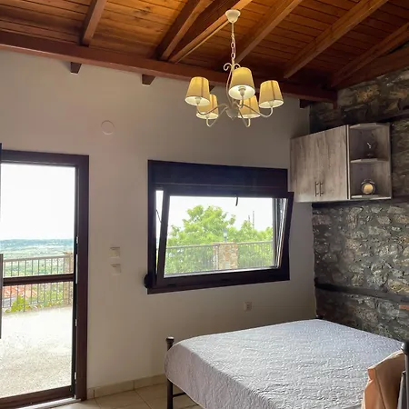 Dionisos فيلة سكوتينا